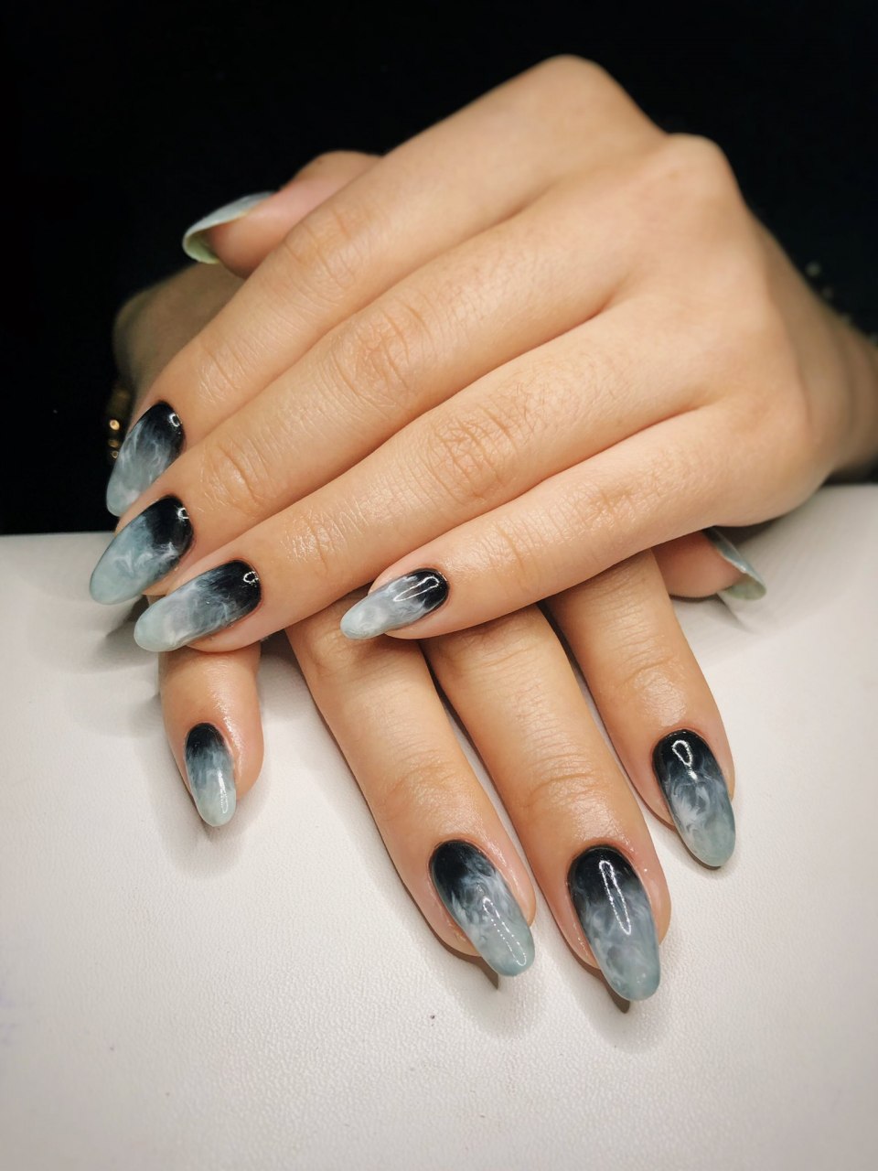 Волны на ногтях