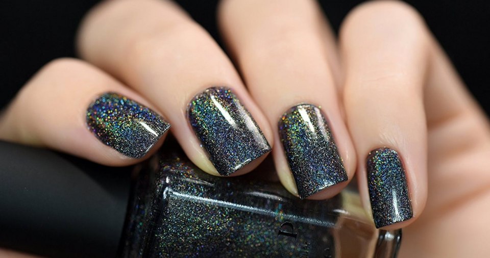 Лак для ногтей черный металлик