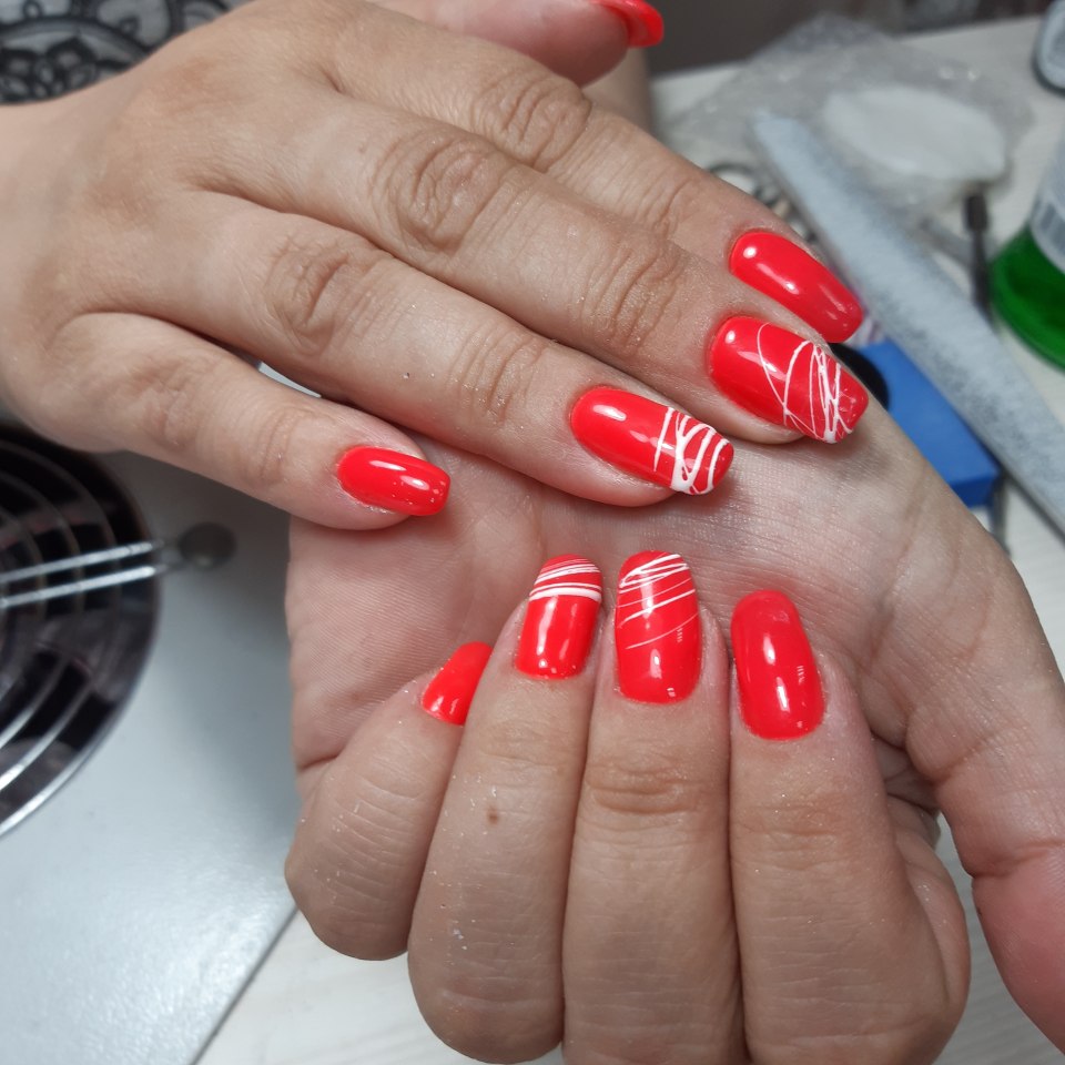 Светоотражающий маникюр