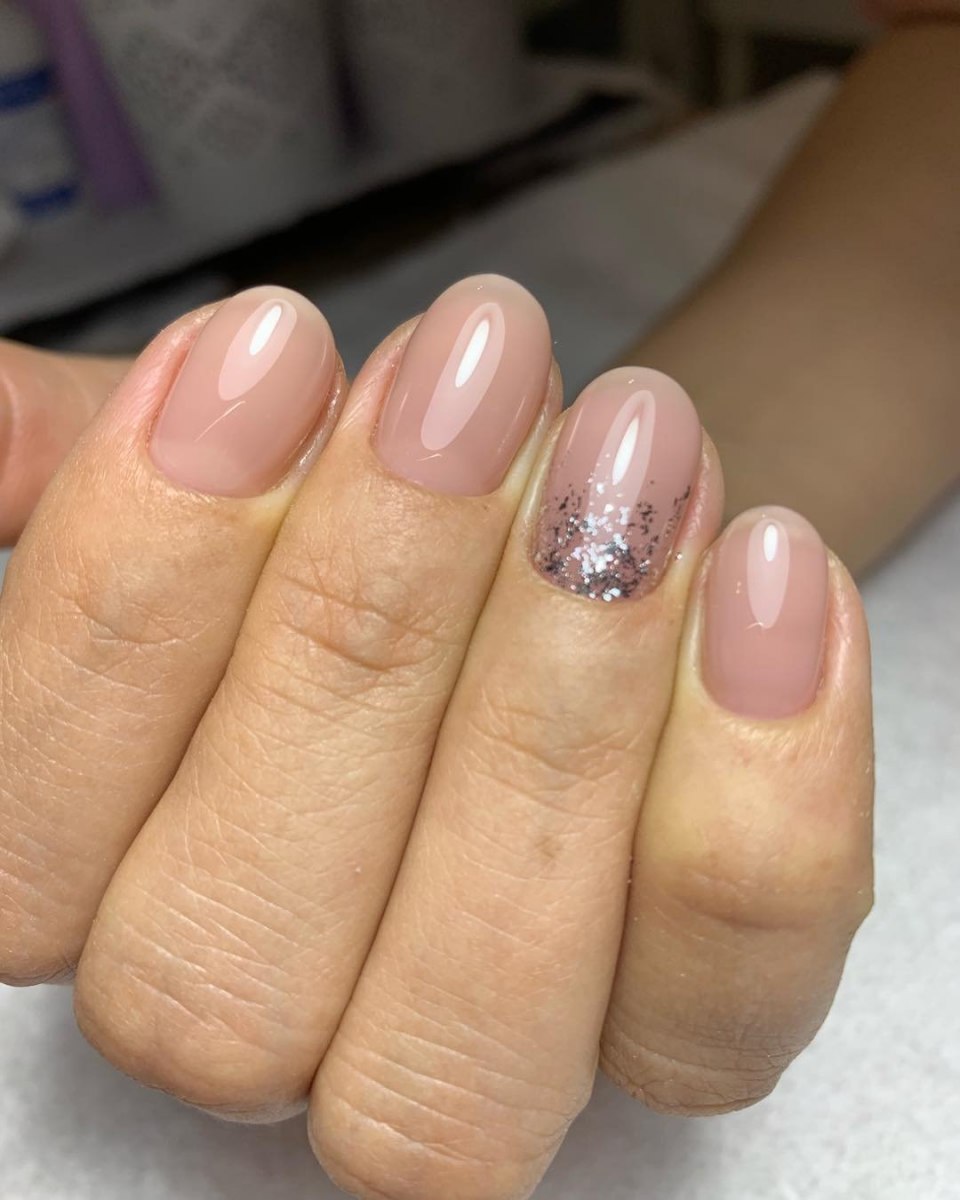 Натуральный маникюр