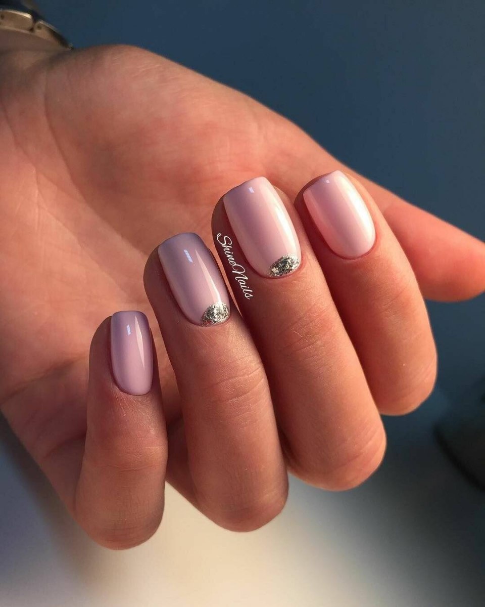 Нюдовый маникюр 2021 на короткие