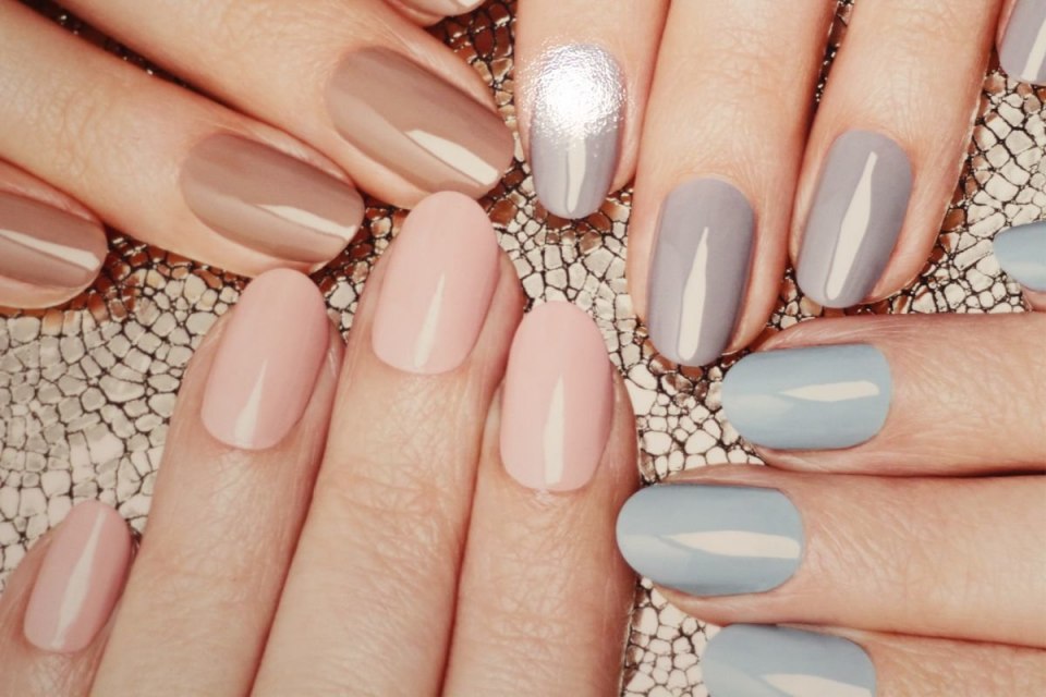 Маникюр в пастельных тонах