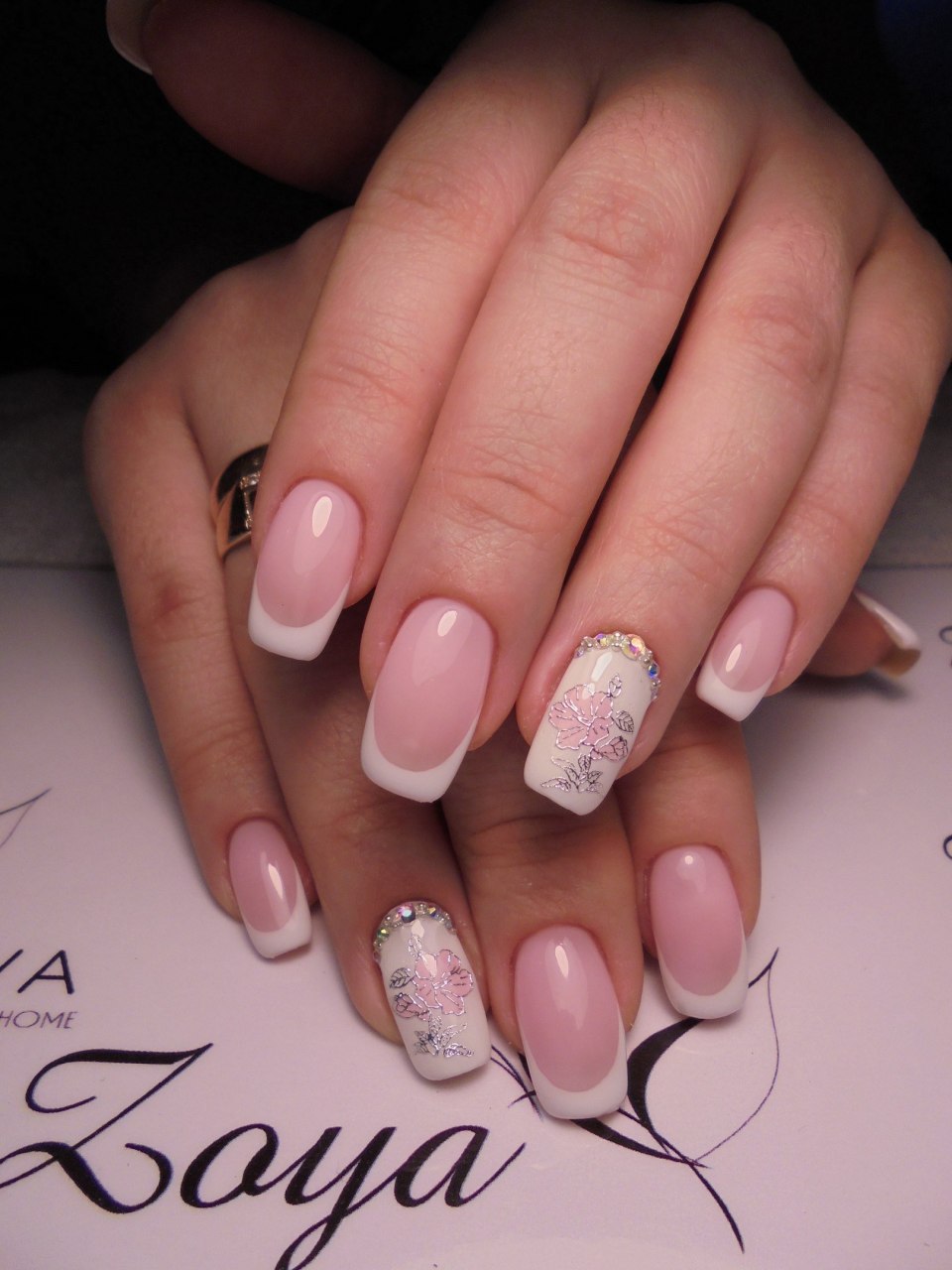 Розовый френч