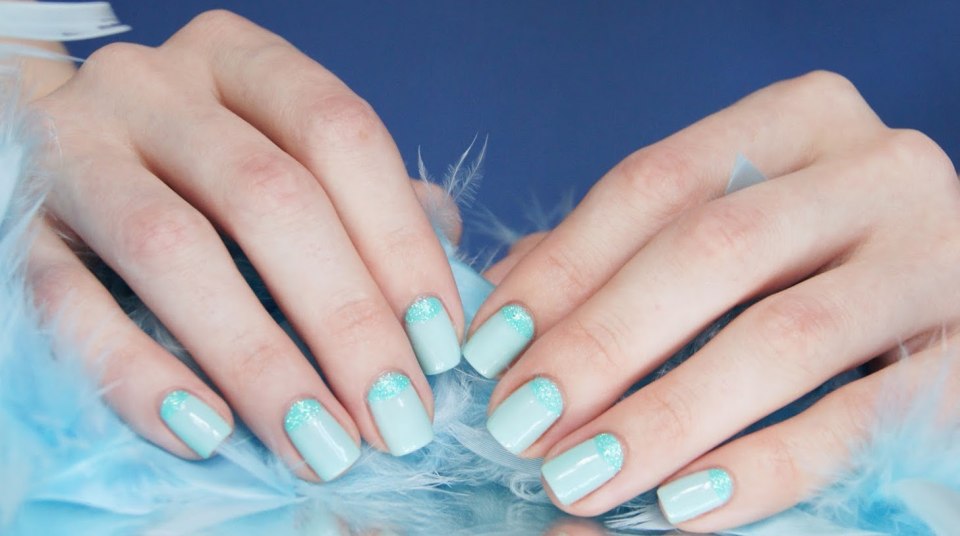 Ледяной маникюр