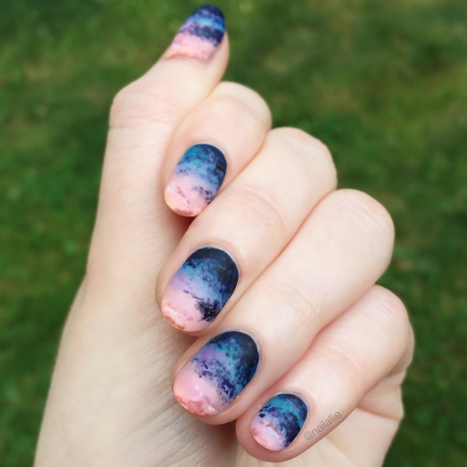 Акварельный маникюр с градиентом