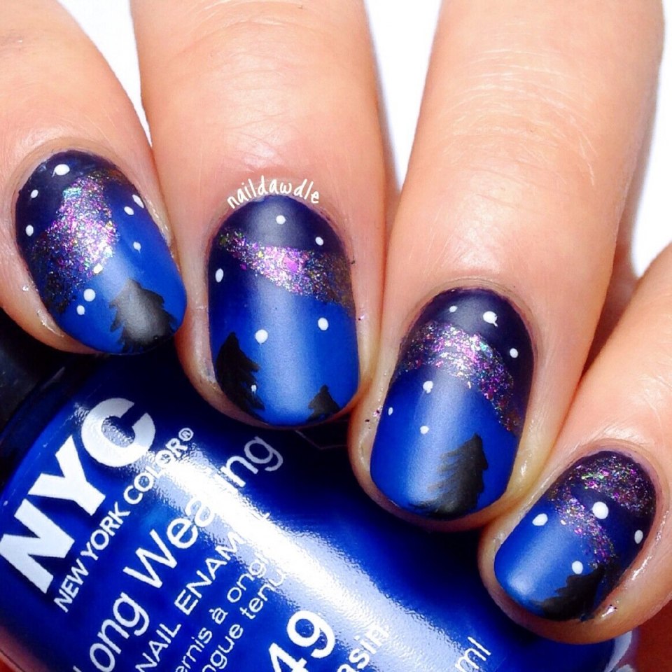 Космический маникюр