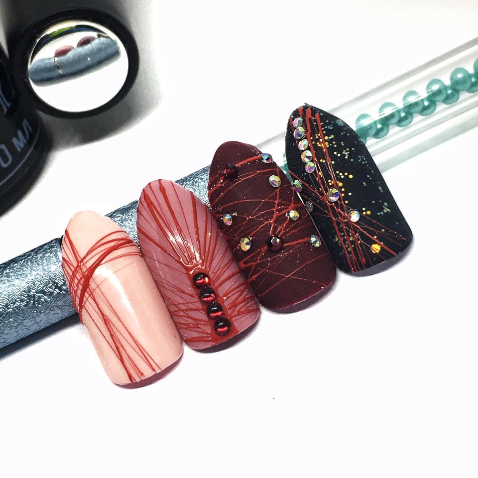 Маникюр с нитями