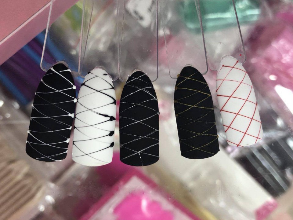 Паутинка на ногтях