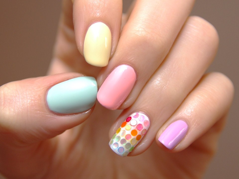 Разноцветный маникюр