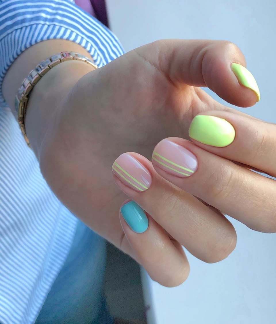 Разноцветные пастельные ногти
