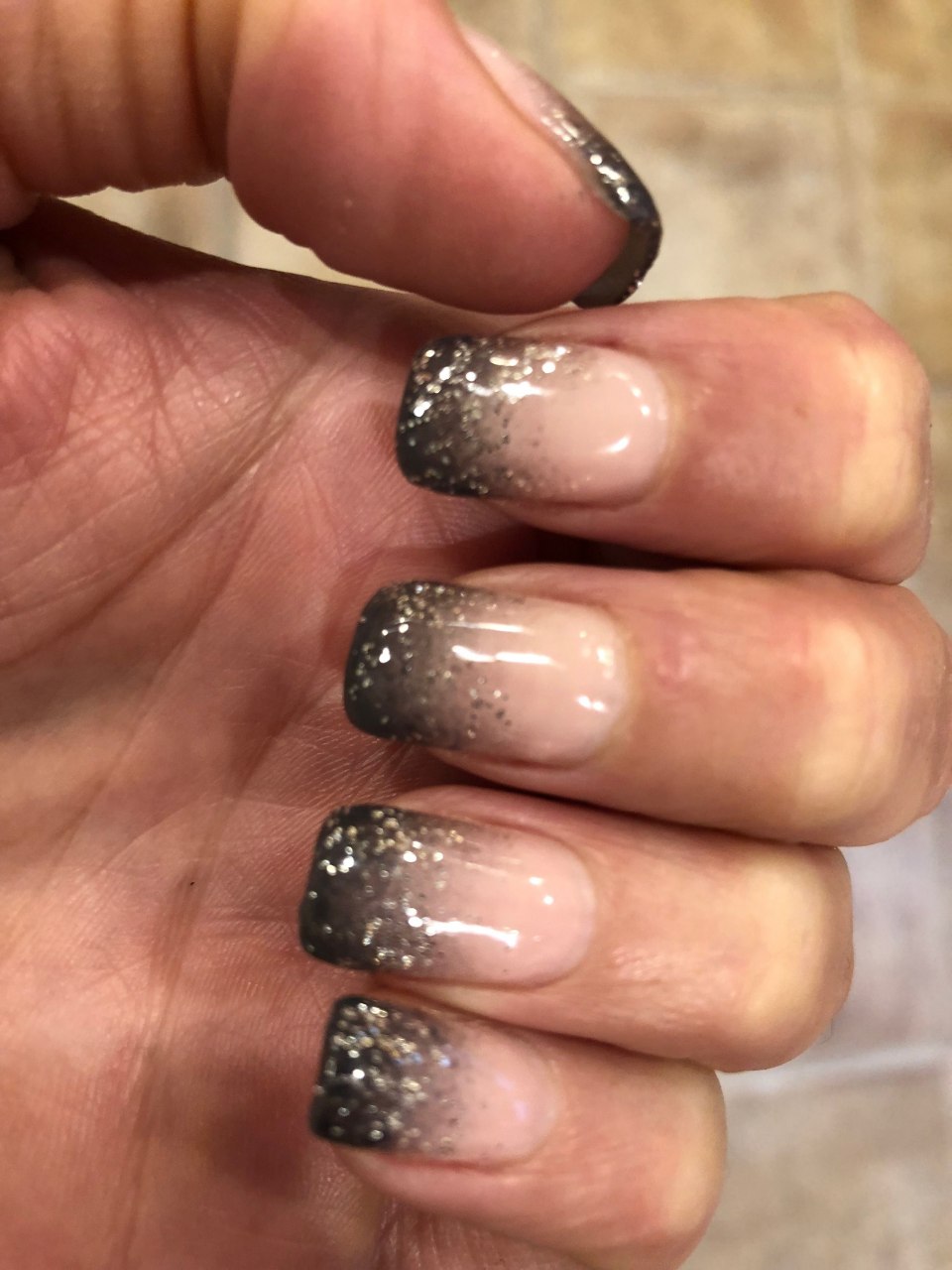 Чёрный френч с блестками