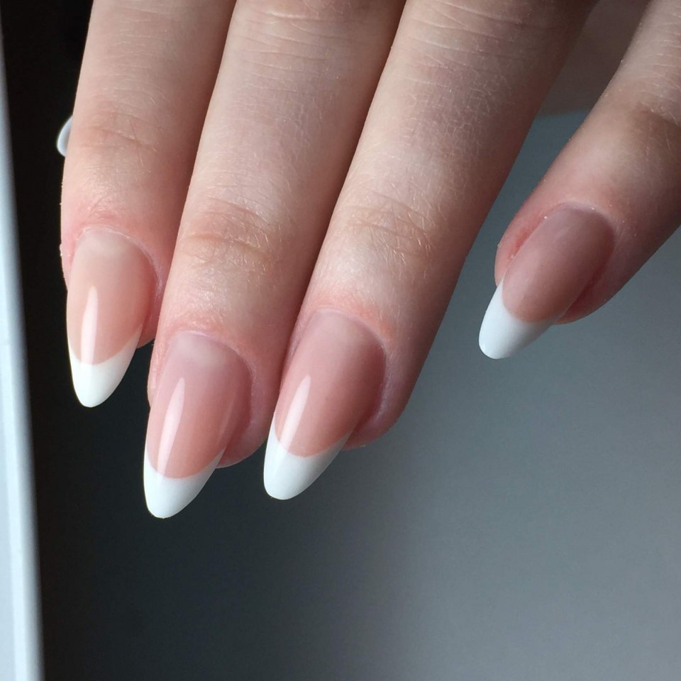 Выкладной френч белый миндаль