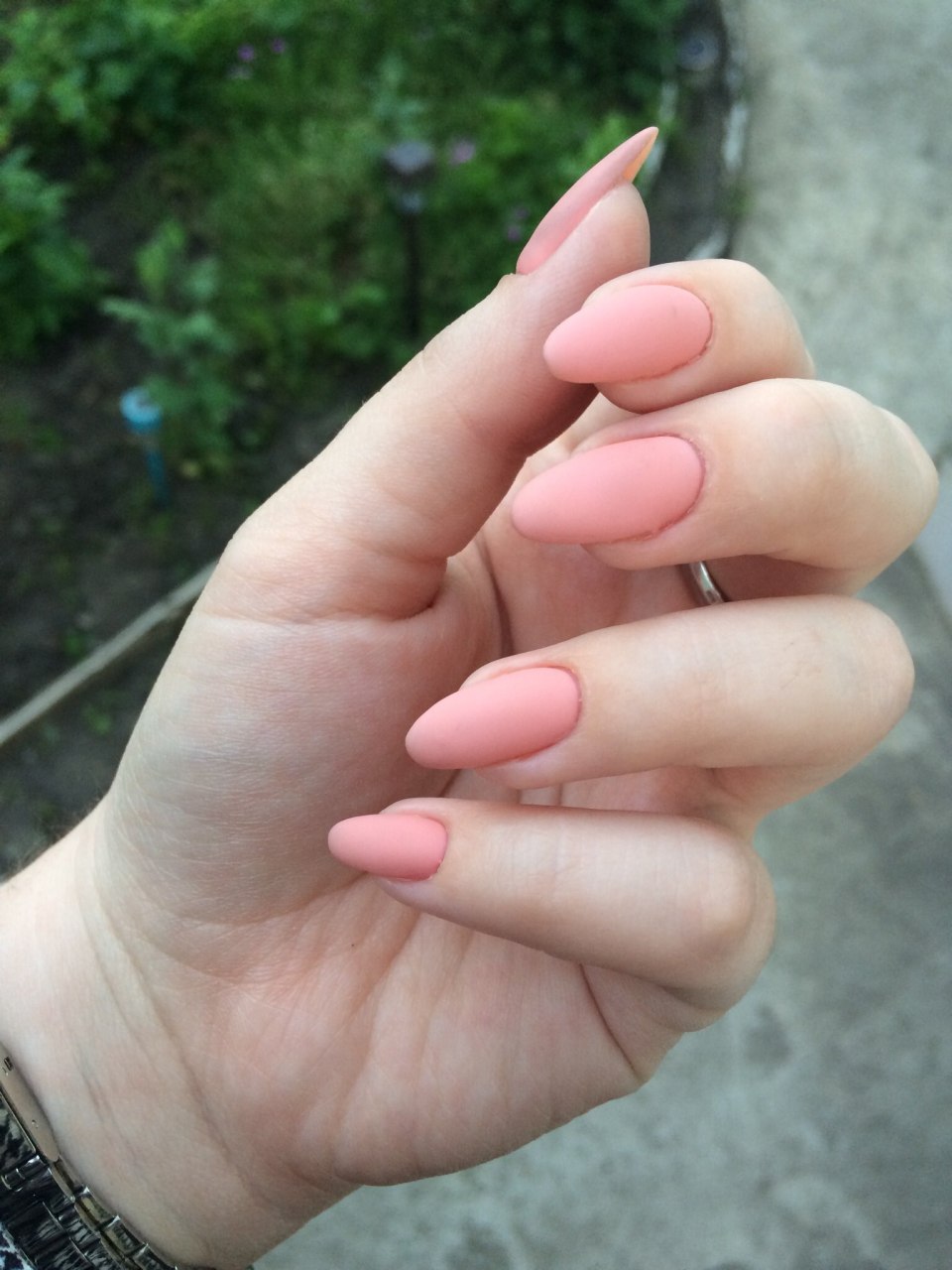 Форма ногтей миндаль квадрат