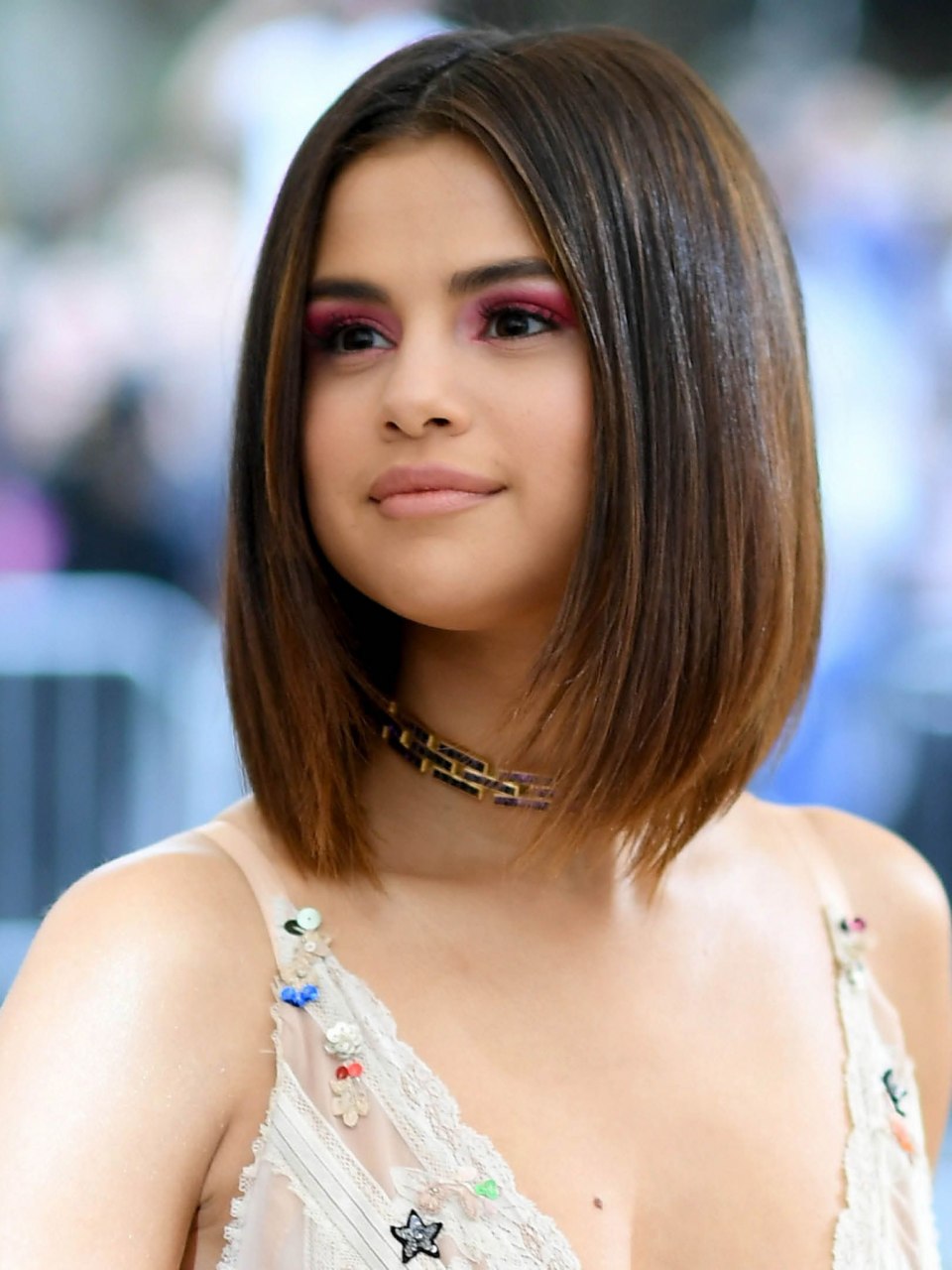 Каре с челкой