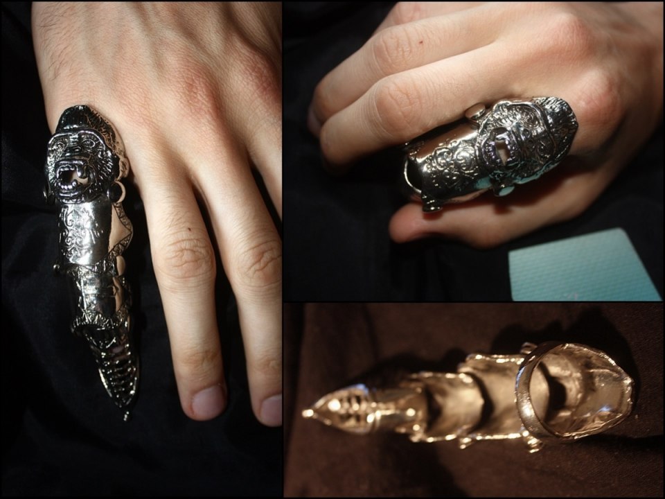 Эбонитовый кастет