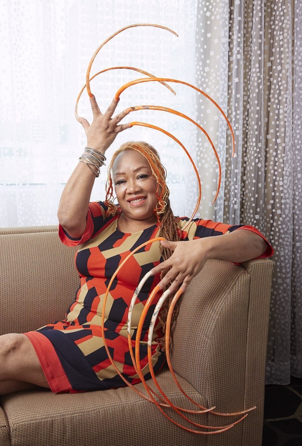 Длинные ногти рекорд Гиннесса