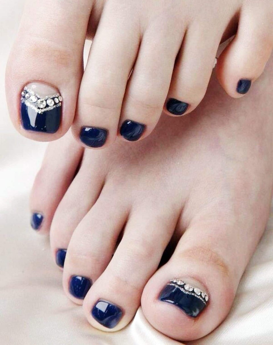 Педикюр дизайн