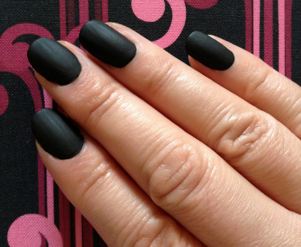 Шеллак черный матовый