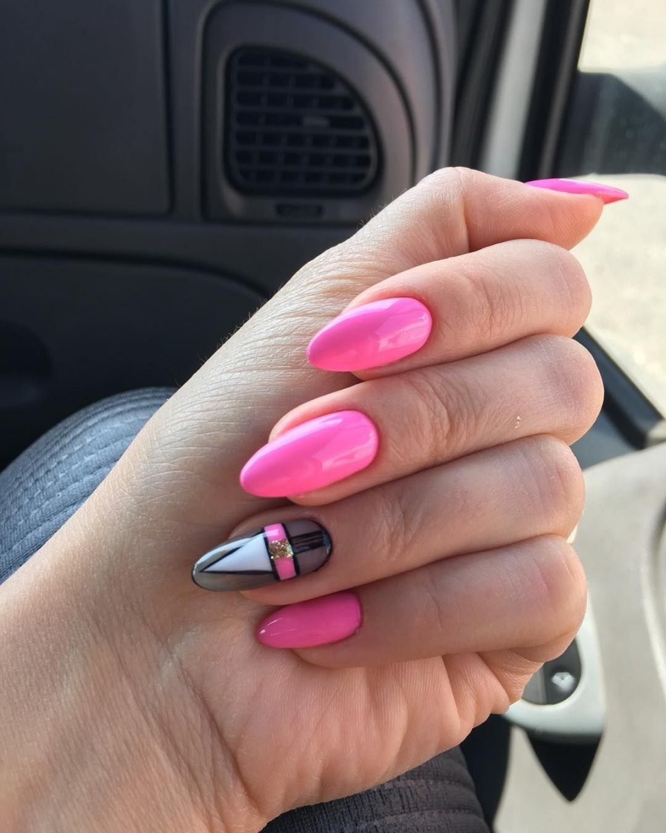 Френч 2021 миндаль фуксия