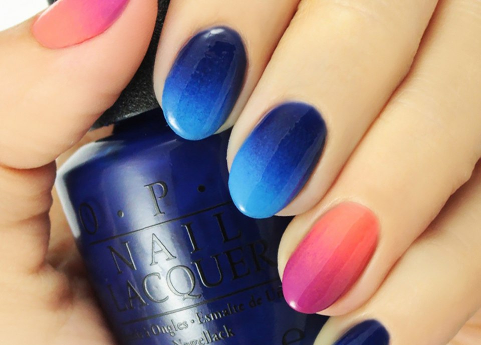 Маникюр омбре