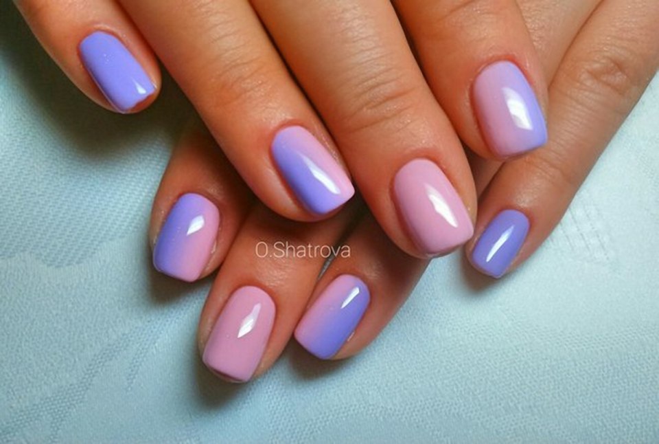 Вертикальный градиент на двух ногтях