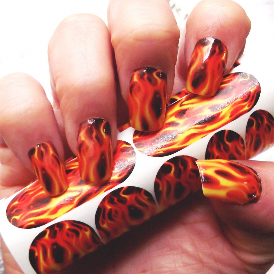 Ногти для подростков модные яркие