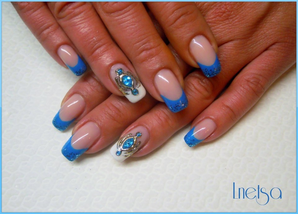 Синий френч с камнями