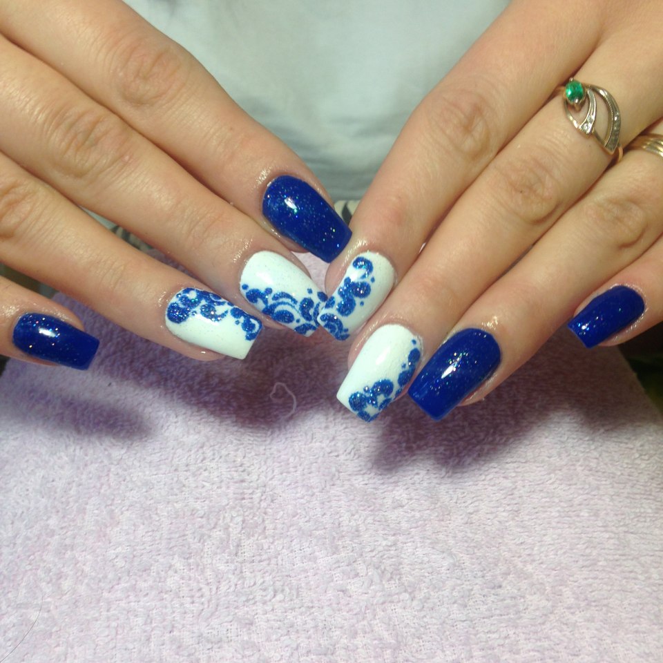 Ногти синие с серебром