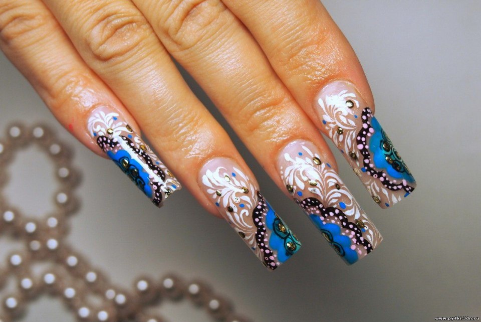 Нарощенные ногти синие