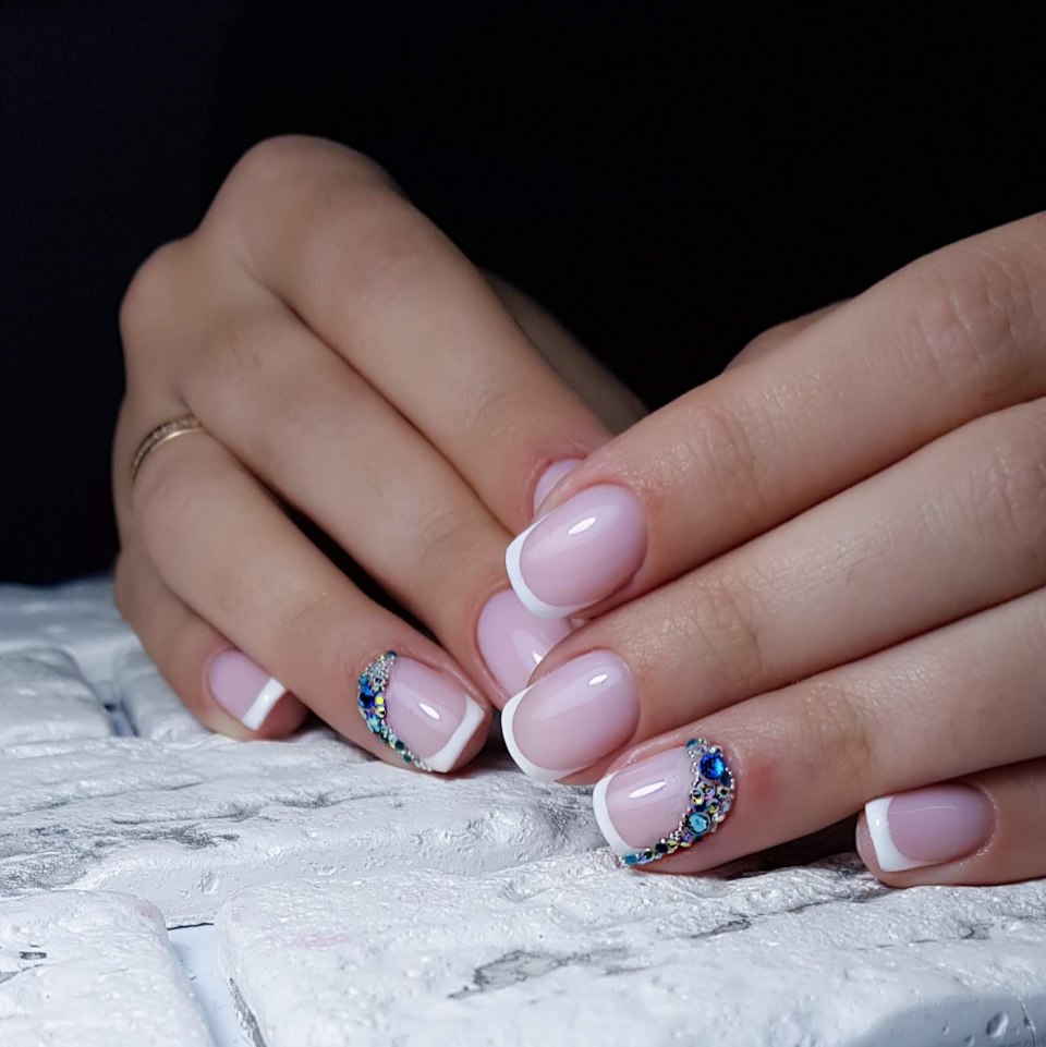 Цветной френч со стразами