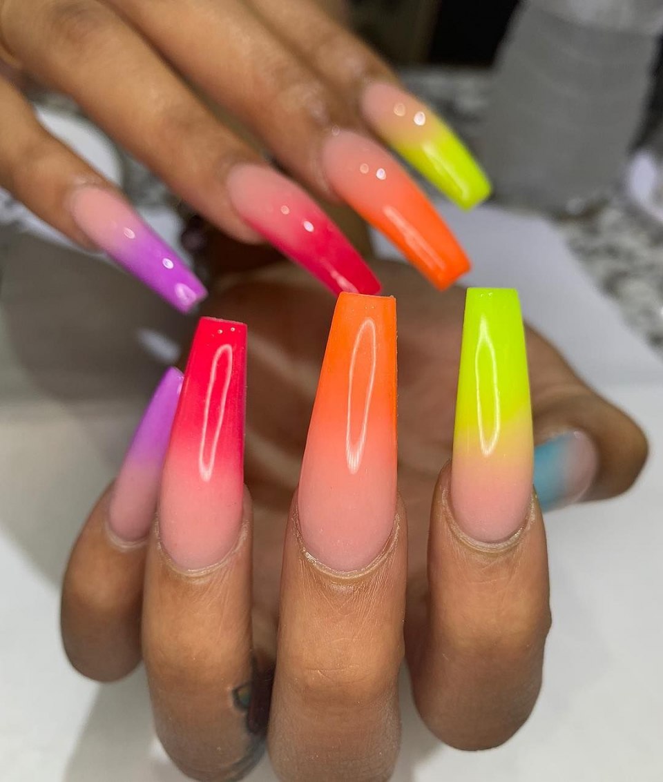 Яркий френч