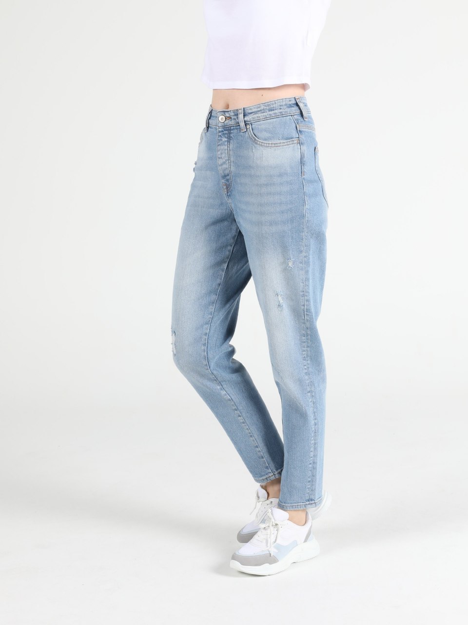 Мом фит джинсы женские