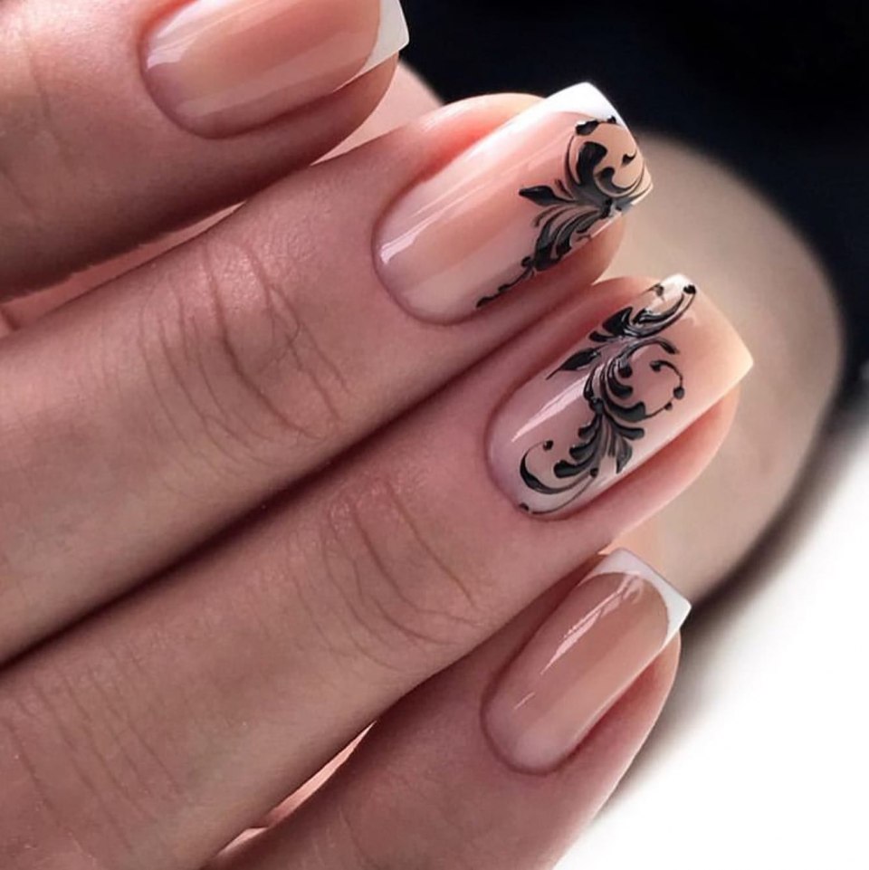 Маникюр натуоротккие ногти малкеькую ногьевцю пластину