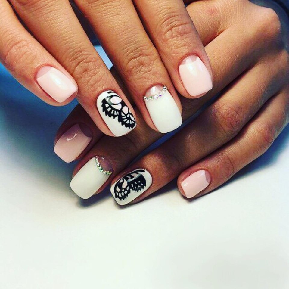 Мультяшный маникюр 2021