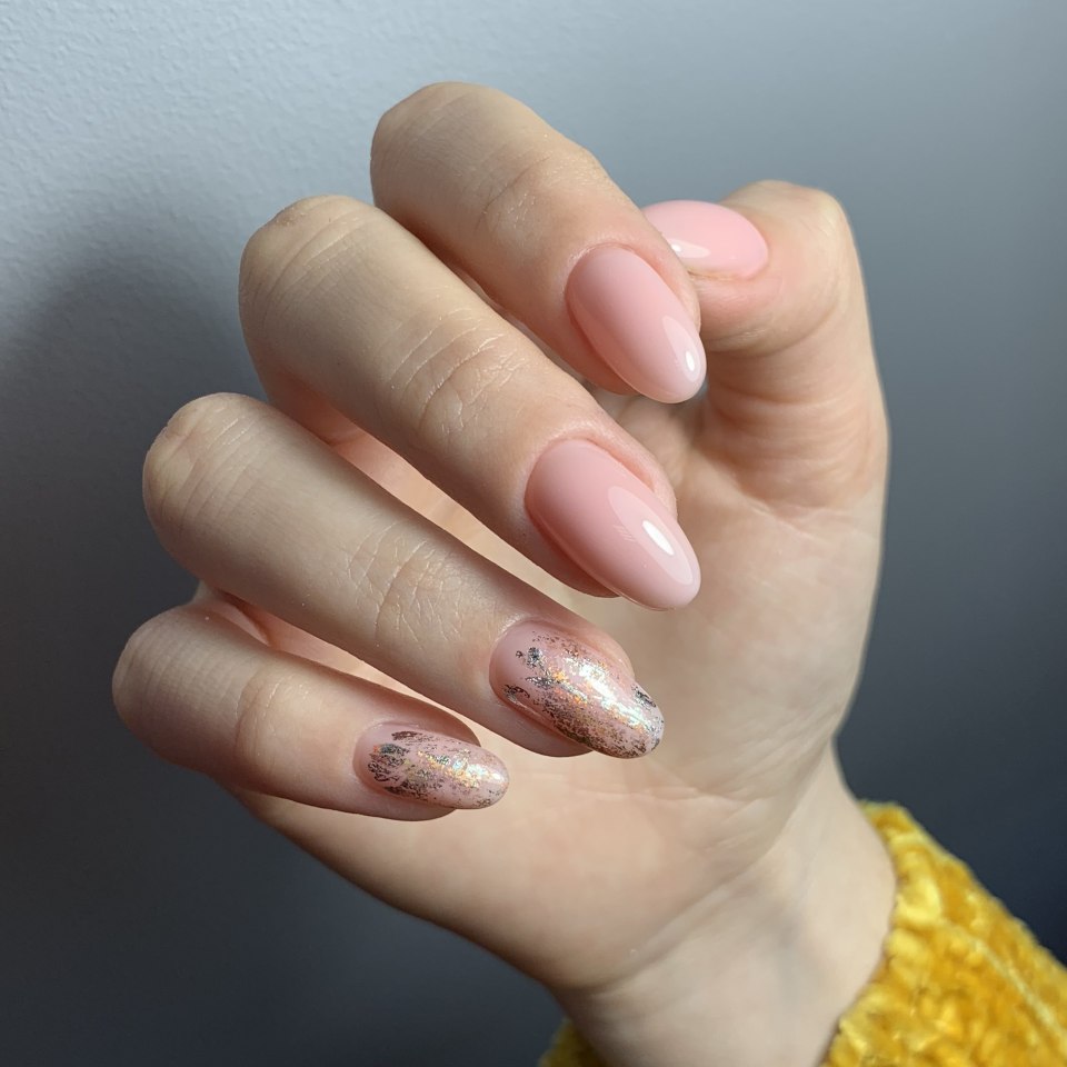 Нюдовый миндаль 2021