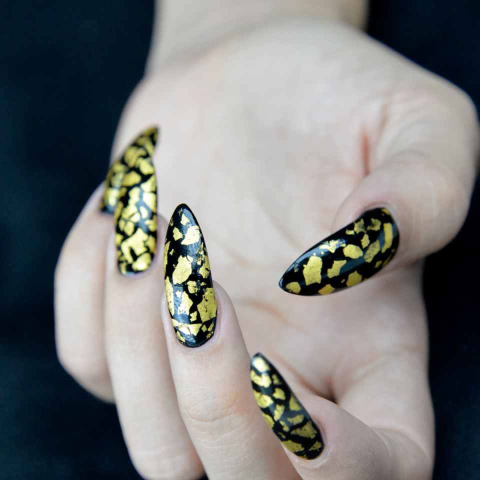 Самый дорогой маникюр в мире