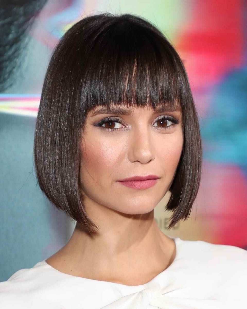 Кэти Холмс каре Боб с челкой