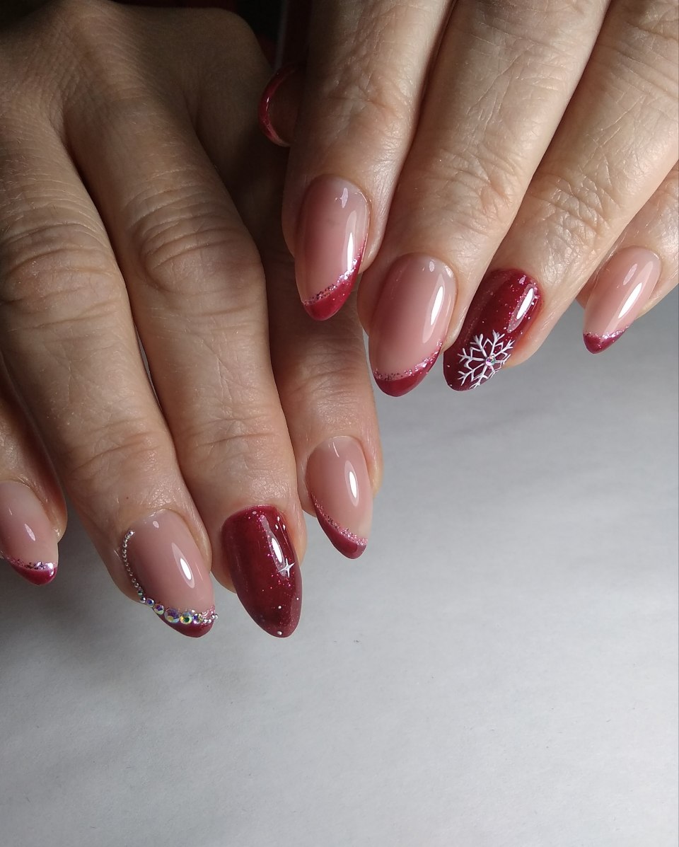 Френч 2021 миндаль бордовый