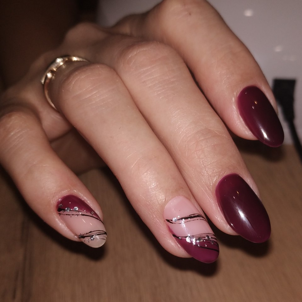 Лунный маникюр