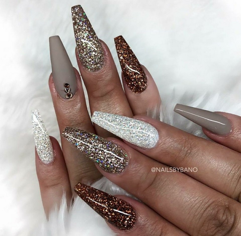 Ногти балерина серебряные