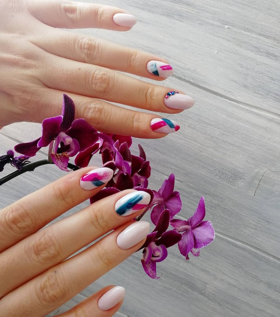 Маникюр мазки