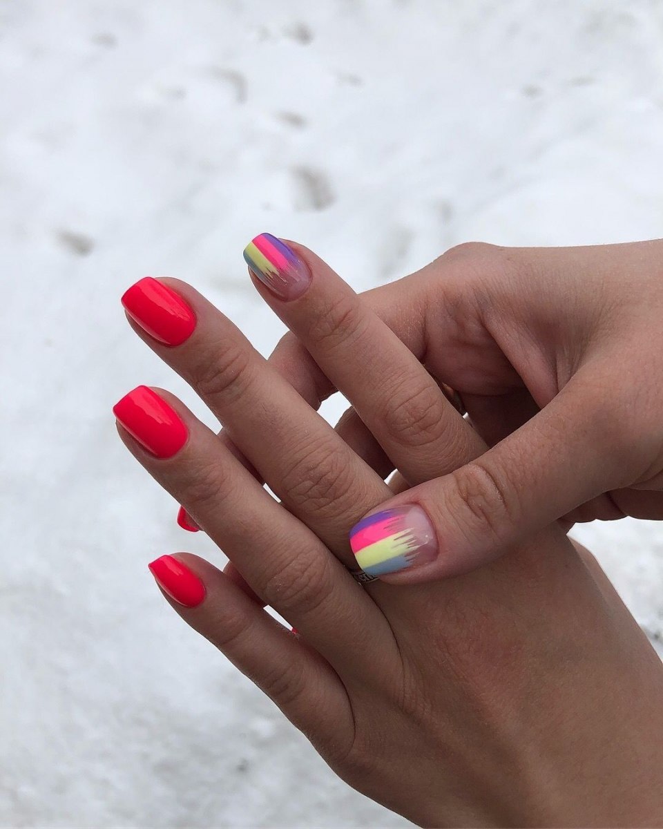 Яркие летние ногти для подростков