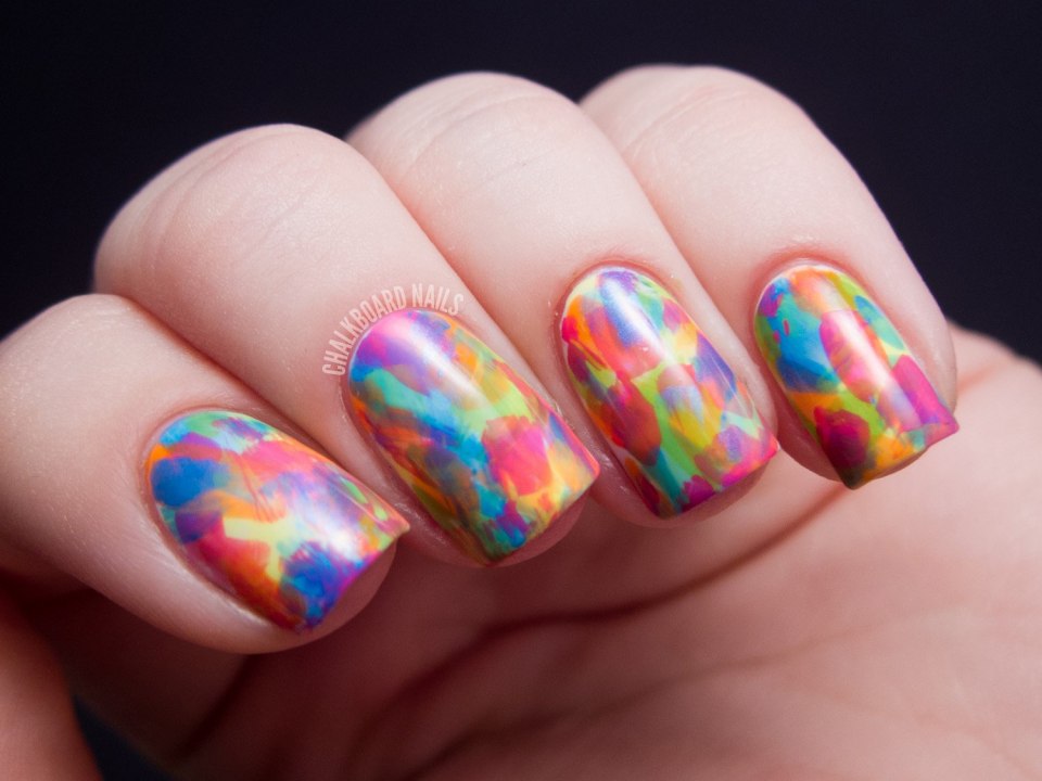 Маникюр с мазками