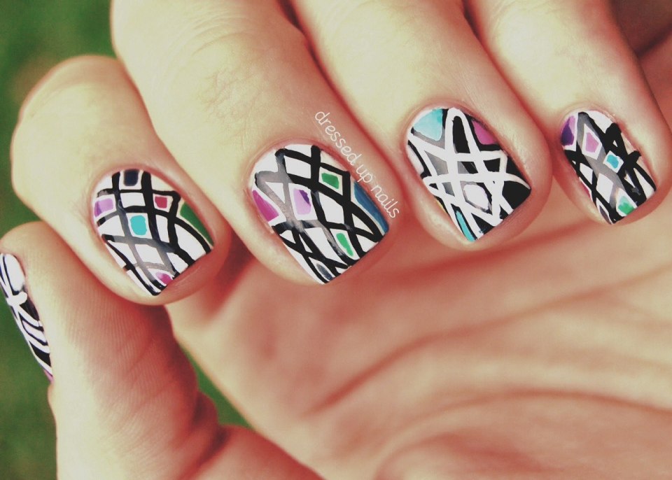 Маникюр с геометрическими фигурами