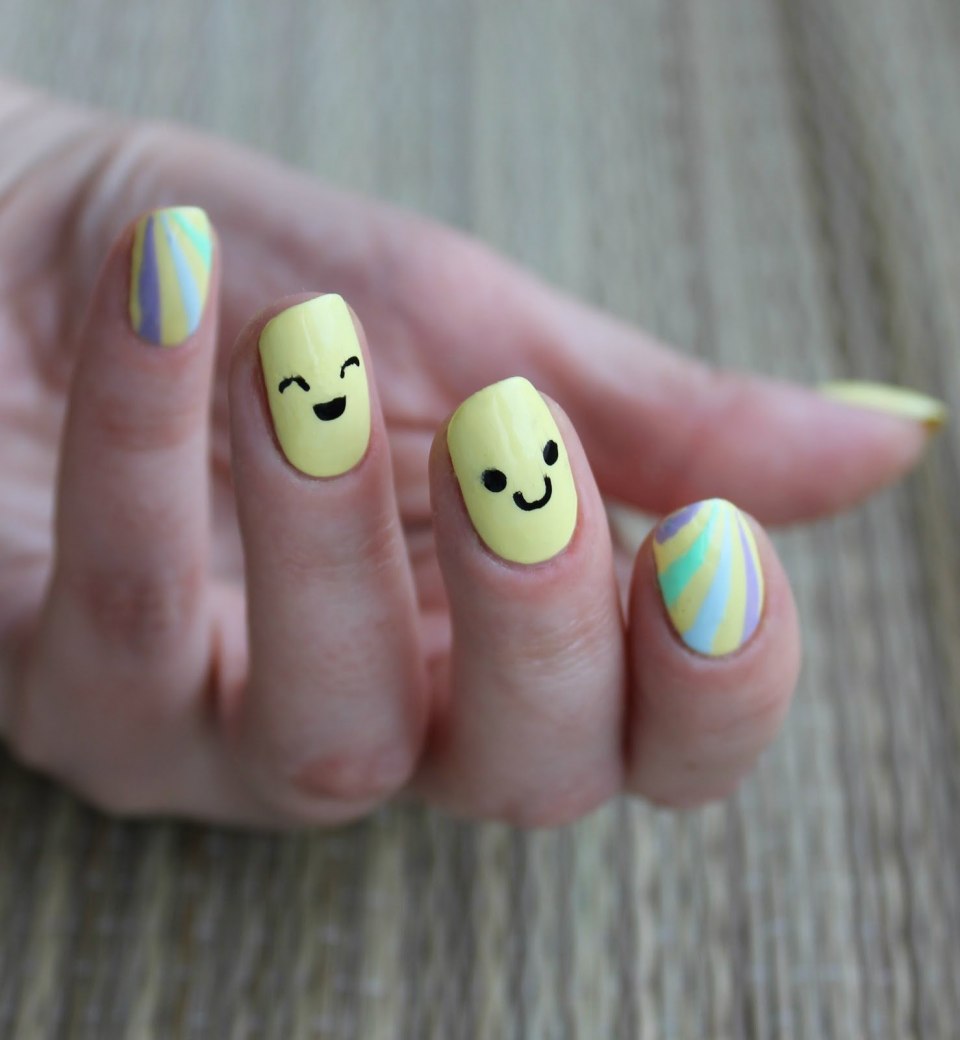 Маникюр с рожицами