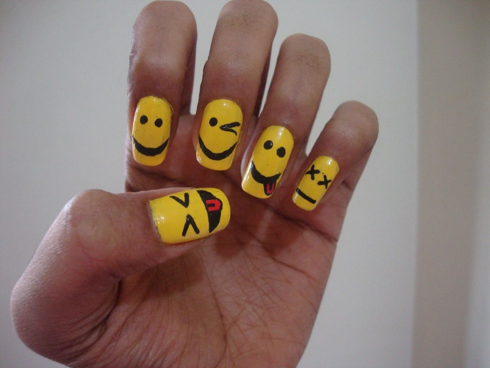 Рисунки на ногтях