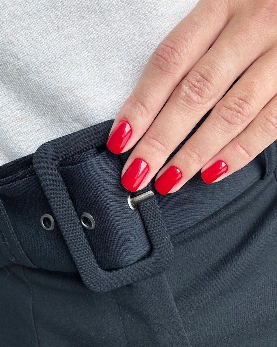 Стильный маникюр для офиса