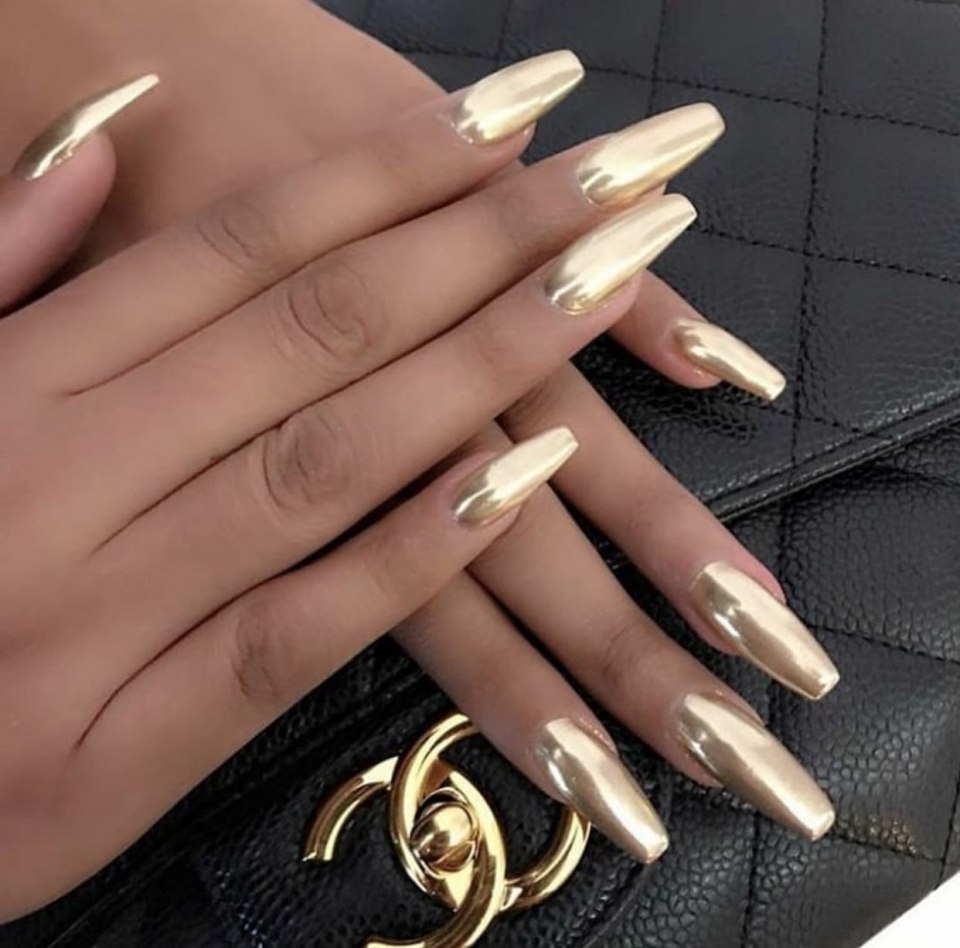 Ногти балерина черно бежевые