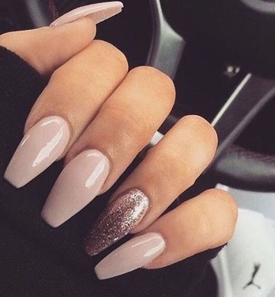 Ногти балерина бежевые