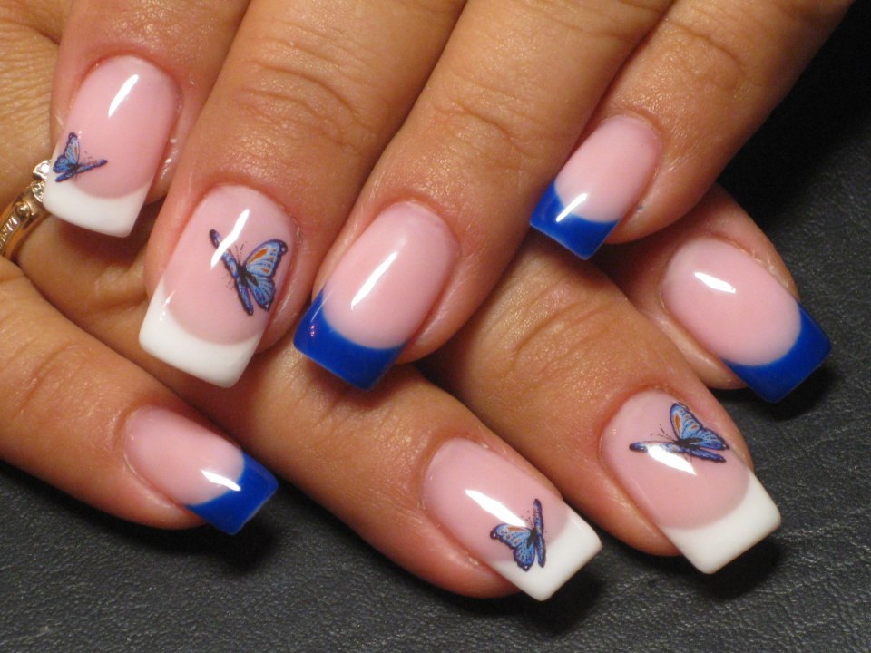 Маникюр синий френч